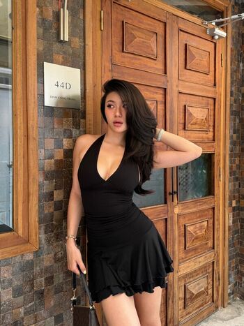 Full leaked Lingdfg page private onlyfans photo