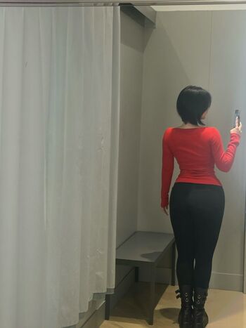 Full leaked Linstgram private onlyfans photo