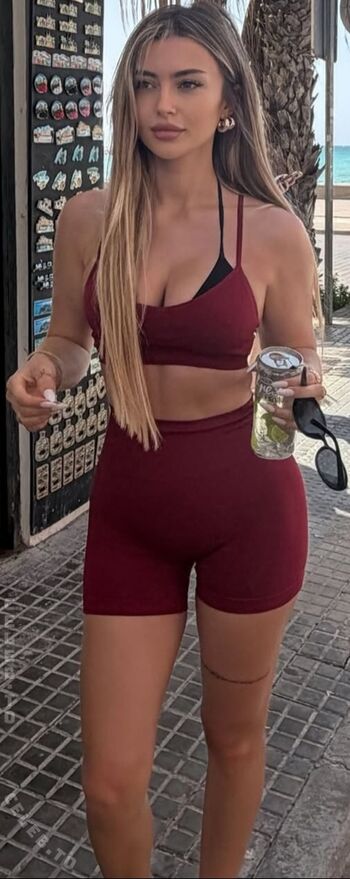 Full leaked Linuschka private onlyfans photo