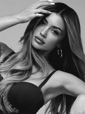 Full leaked Linuschka private onlyfans photo
