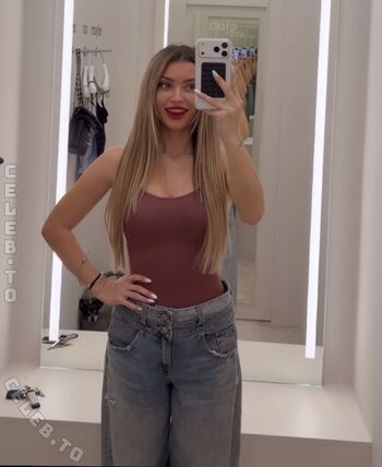 Full leaked Linuschka private onlyfans photo