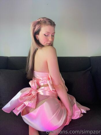 Full leaked Linzor  page private onlyfans photo