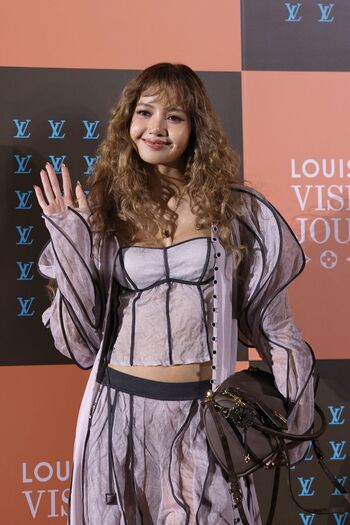 Lisa Blackpink