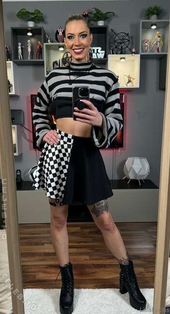 Full leaked Lisa luchs page private onlyfans photo
