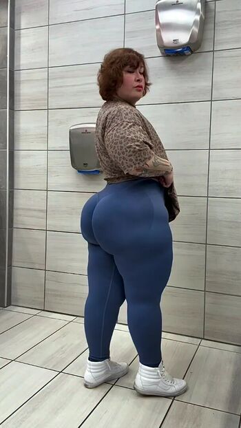 Full leaked Lisa mononoke page private onlyfans photo
