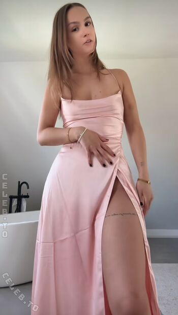 Full leaked Lisa srmst private onlyfans photo