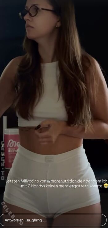 Full leaked Lisa srmst private onlyfans photo