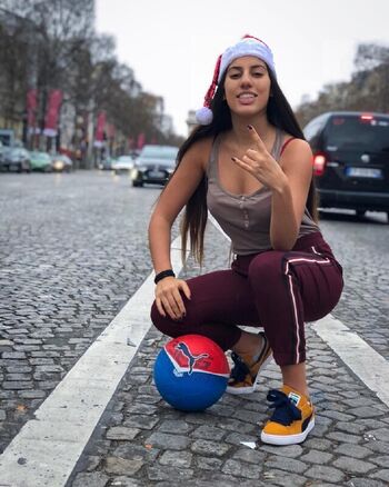 Lisa Zimouche
