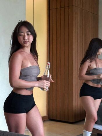 Full leaked Lisahannalee private onlyfans photo