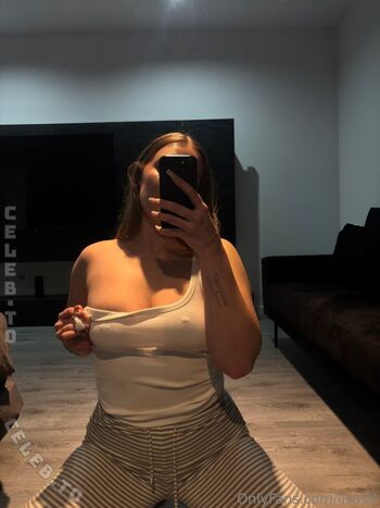 Full leaked Lisastt private onlyfans photo