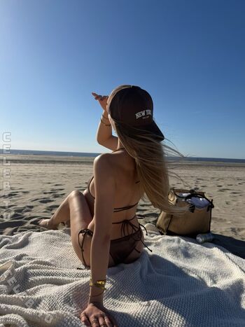 Full leaked Liss thl private onlyfans photo