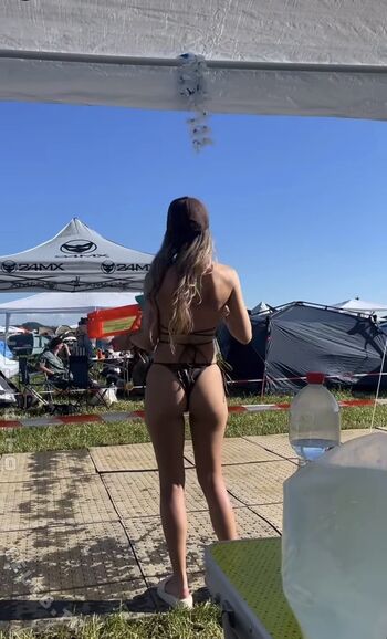 Full leaked Liss thl private onlyfans photo