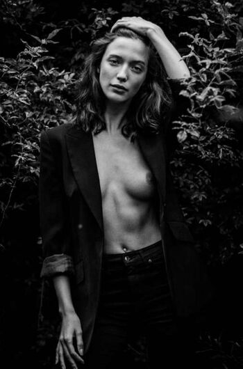Full leaked Lithuanian girls page private onlyfans photo