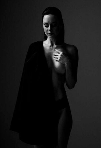Full leaked Lithuanian girls page private onlyfans photo