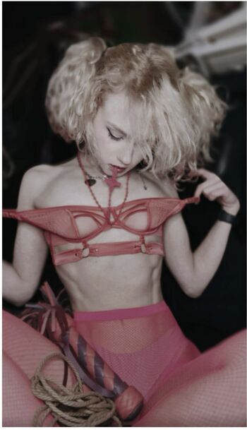 Full leaked Lithuanian girls page private onlyfans photo