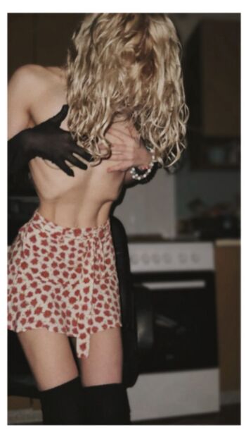Full leaked Lithuanian girls page private onlyfans photo
