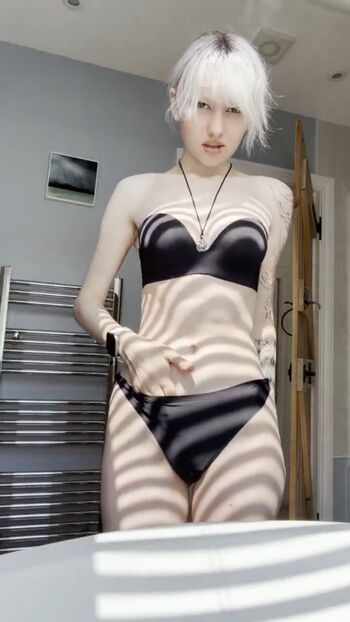 Full leaked Little emo kitten private onlyfans photo