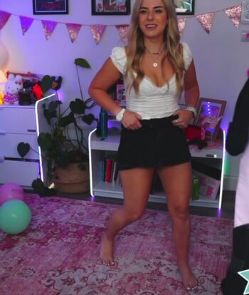 Full leaked Littlebunny x private onlyfans photo