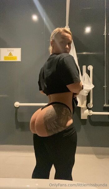 Full leaked Littlemissbunda private onlyfans photo