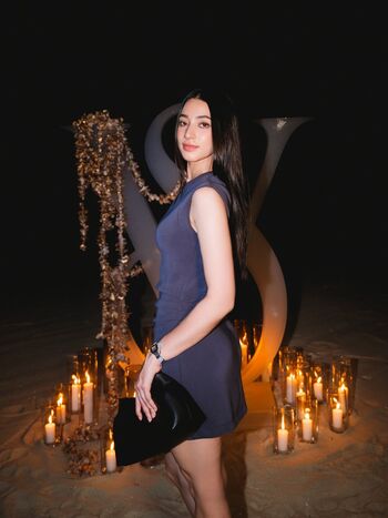 Full leaked Littlemisskhan private onlyfans photo