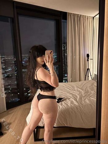 Full leaked Littleprincesspoppy private onlyfans photo