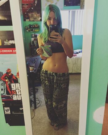 Full leaked Littlesiha page private onlyfans photo