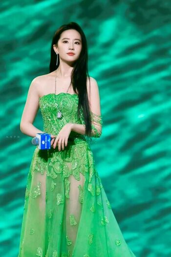 Full leaked Liu yifei private onlyfans photo