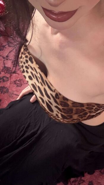 Full leaked Liv littlelivbug private onlyfans photo