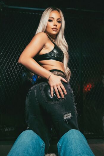 Full leaked Liv morgan  page private onlyfans photo