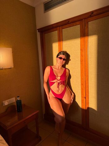 Full leaked Livefitelle page private onlyfans photo