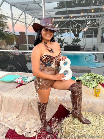 Full leaked Livewellwithkendal private onlyfans photo