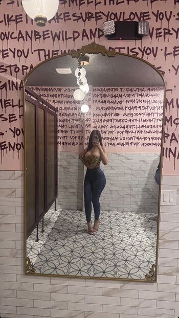 Full leaked Livinglikelydia private onlyfans photo