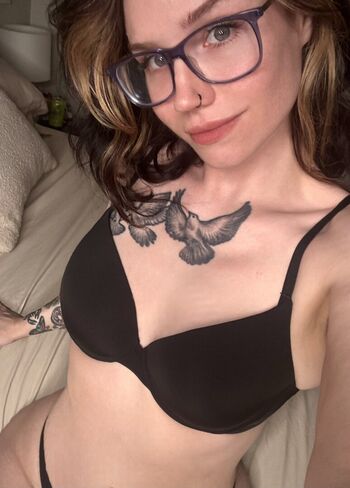 Full leaked Livvy luxxxprivate page private onlyfans photo