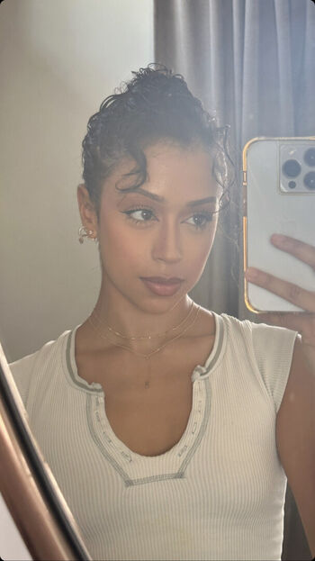 Full leaked Liza koshy private onlyfans photo
