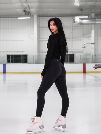 Full leaked Liza lowe private onlyfans photo