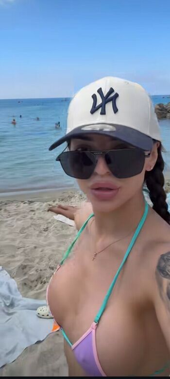 Full leaked Lizaavovk private onlyfans photo