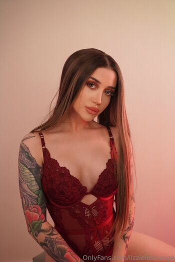 Full leaked Lizzielestrange private onlyfans photo