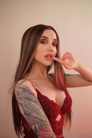 Full leaked Lizzielestrange private onlyfans photo