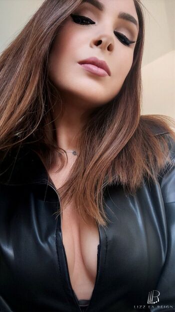 lizzlareign