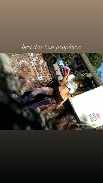 Full leaked Lizzy greene  page private onlyfans photo