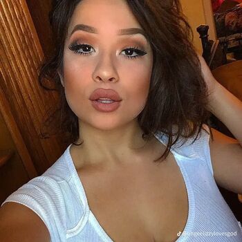 Full leaked Lizzywurst page private onlyfans photo