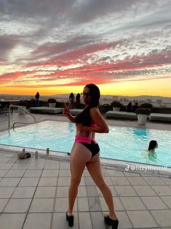 Full leaked Lizzywurst page private onlyfans photo