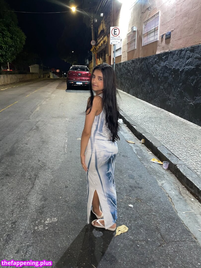 laysxx / llaralys / lyslaraa.__ Nude OnlyFans Photo #9