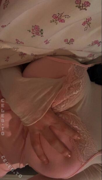 Full leaked Lldrzelall private onlyfans photo