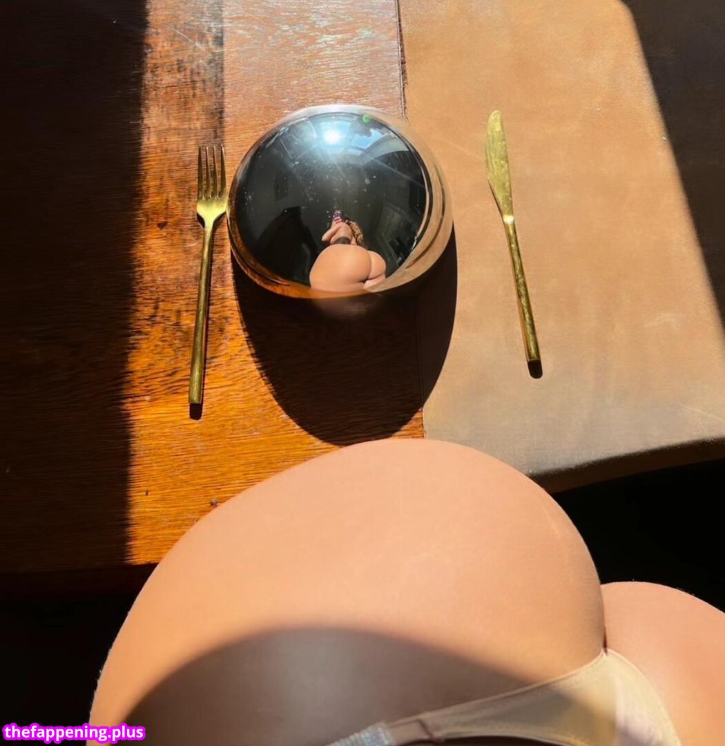 elizabeth anorue / llleasy / llleasy_ Nacktes OnlyFans Foto #1