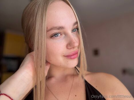 Full leaked Llttlesun private onlyfans photo