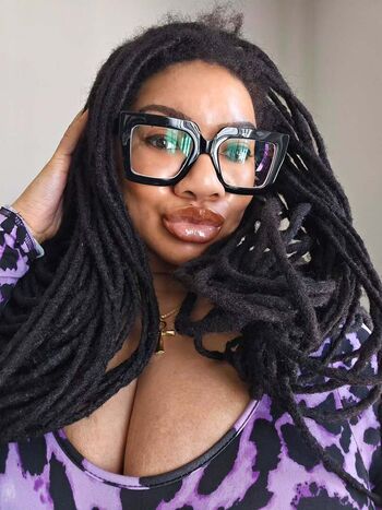 LockedHoneyPrincess