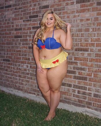 Full leaked Loey lane private onlyfans photo
