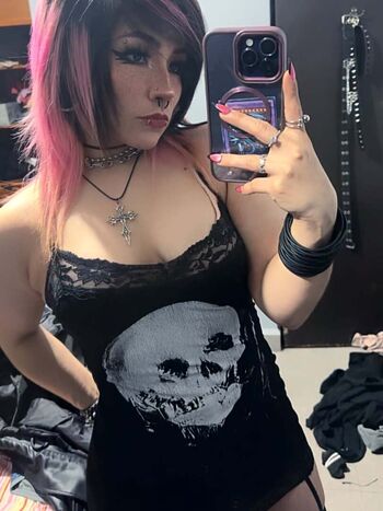 Full leaked Loidacortez geek private onlyfans photo