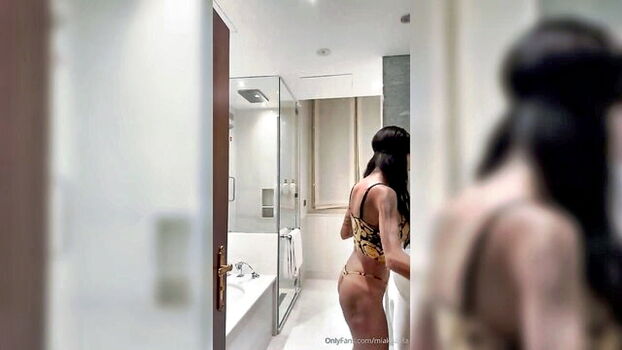 Full leaked Lola mia private onlyfans photo